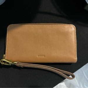 Fossil Logan RFID Zip Around Clutch.
